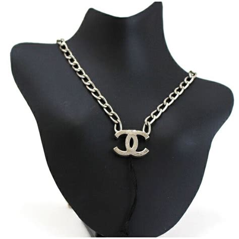 pre owned chanel necklace